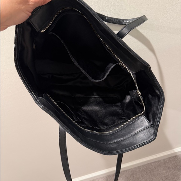 Coach Black Leather Shoulder Tote with Polished Hardware - Picture 4 of 8